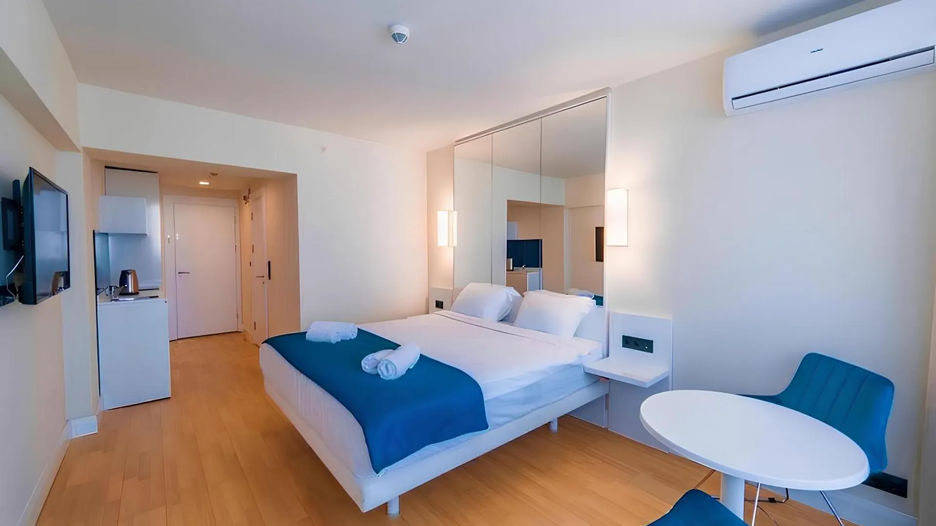 Aparthotel Sea View Hotel Orbi City Balcony & Beach Access Batumi