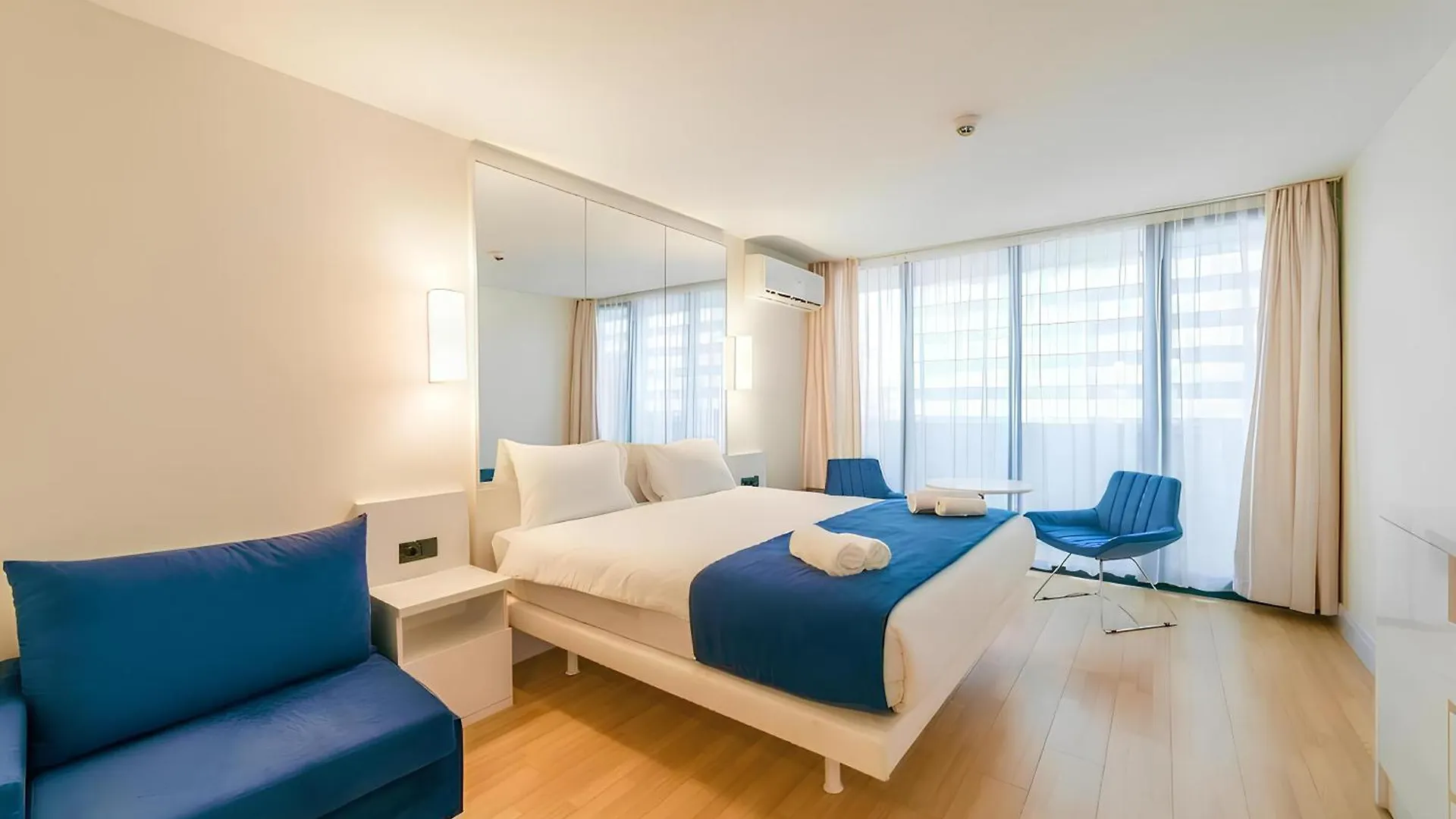 Aparthotel Sea View Hotel Orbi City Balcony & Beach Access Batumi