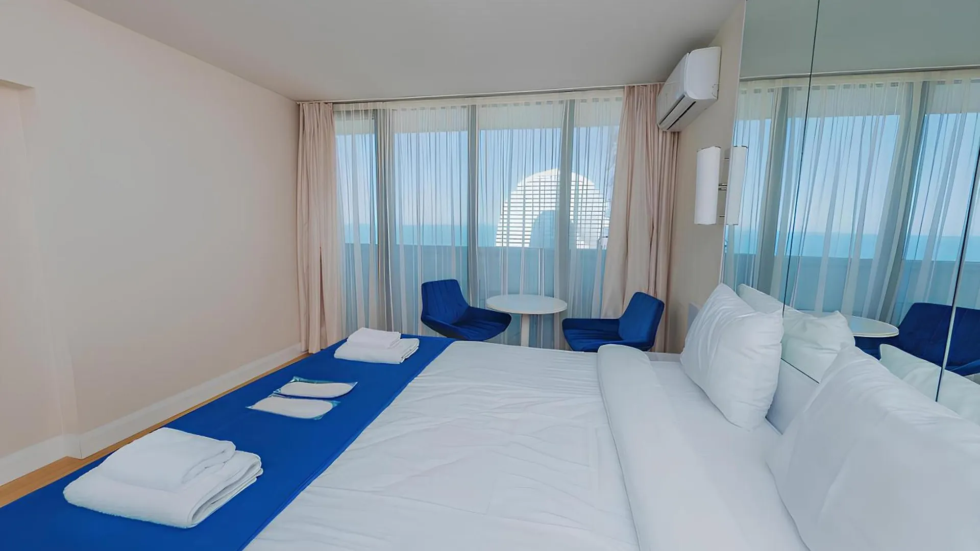 Sea View Hotel Orbi City Balcony & Beach Access Batumi