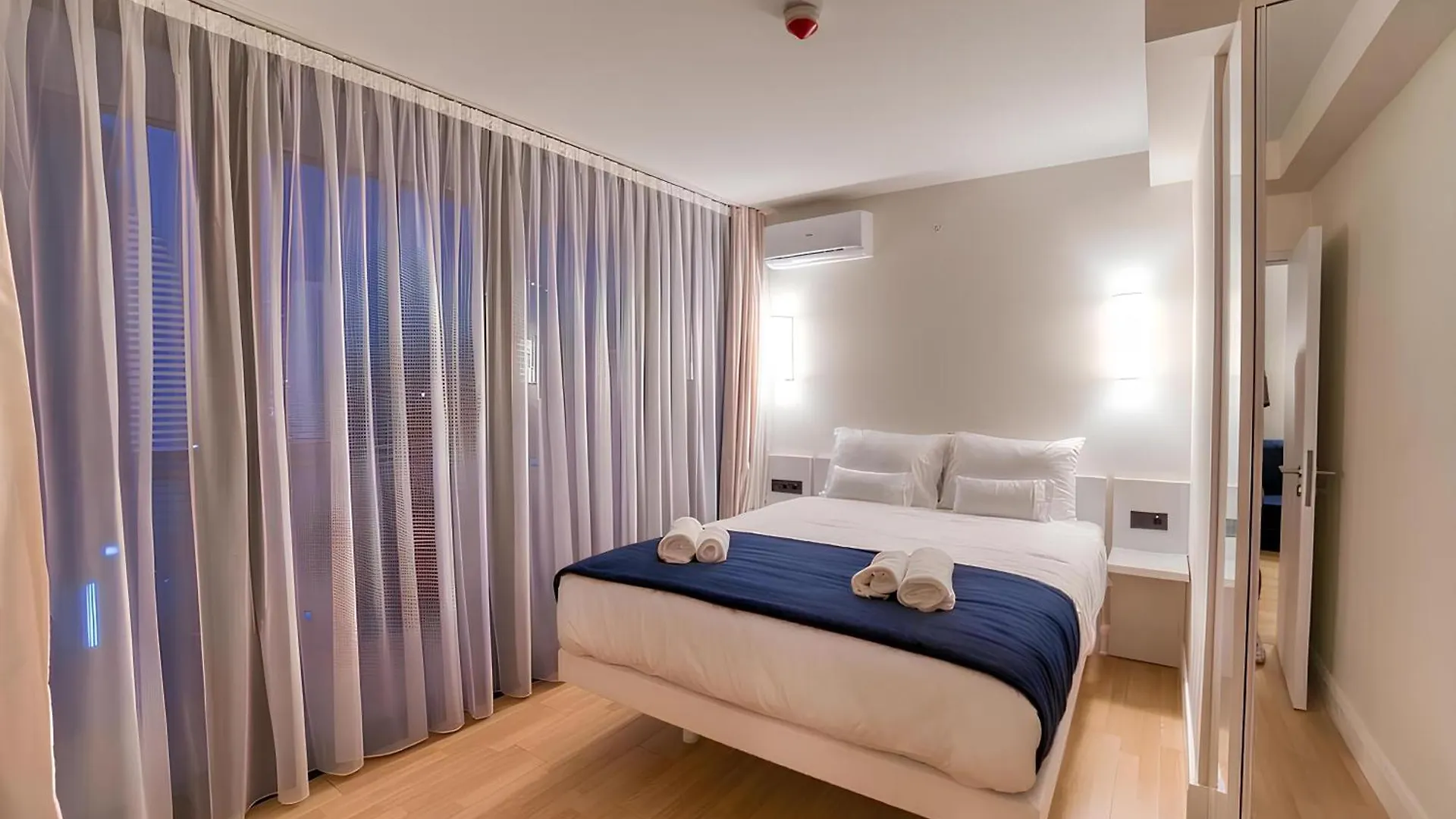 Aparthotel Sea View Hotel Orbi City Balcony & Beach Access Batumi