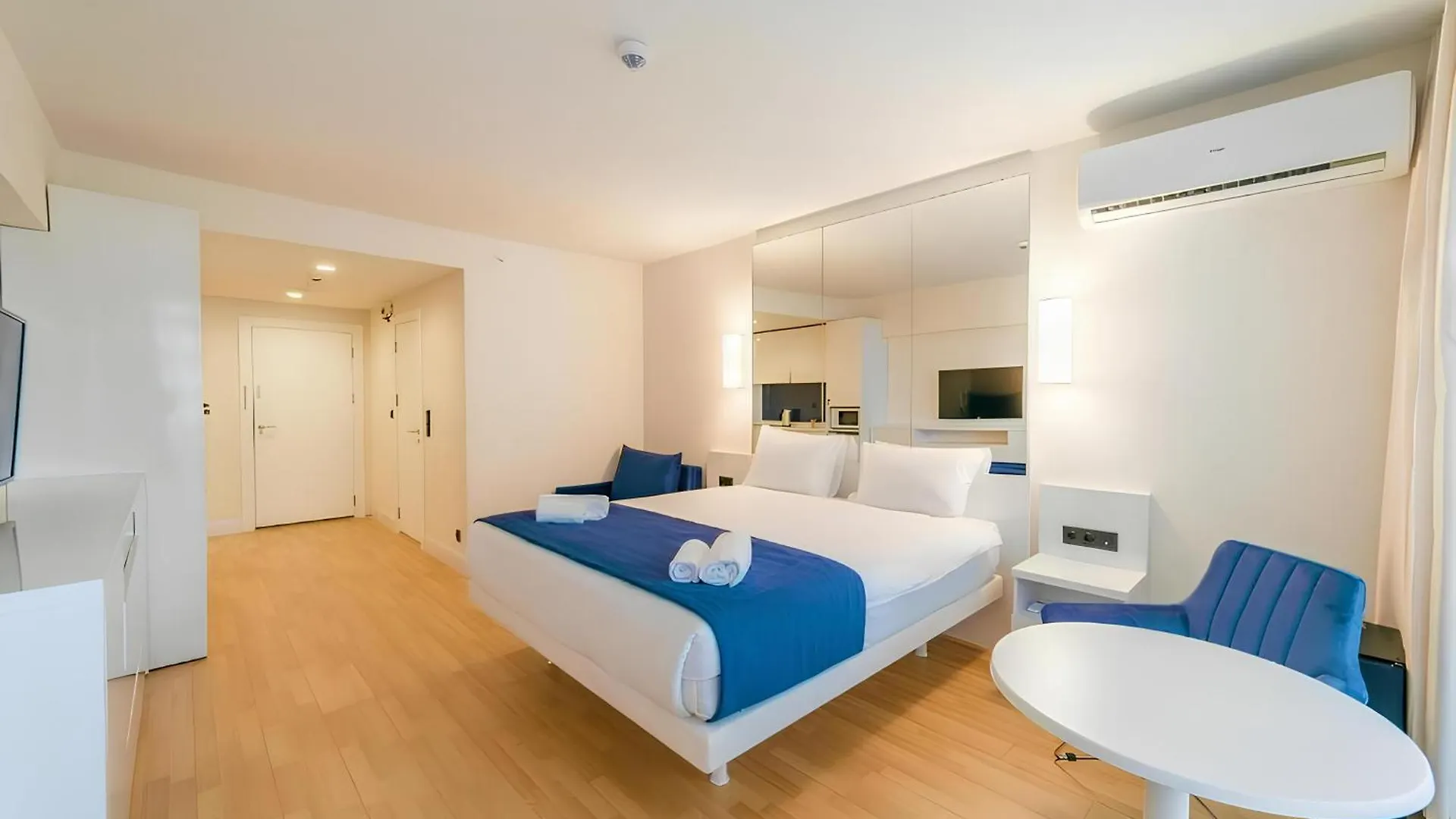 Sea View Hotel Orbi City Balcony & Beach Access Batumi Aparthotel